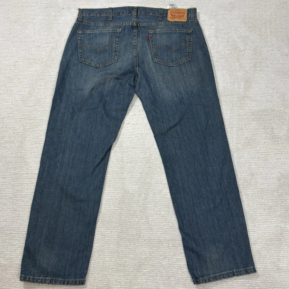 Levi's 559 Jeans Men's 38x32 (actual 39x30